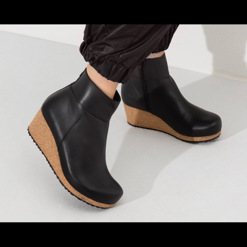 Birkenstock Women's Ebba Black Leather Wedged Boot NEW